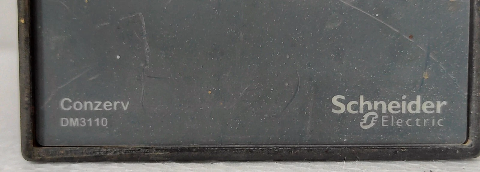 admin/uploads/uploads/Schneider Electric Conzerv DM3110 Digital Meter_7.webp